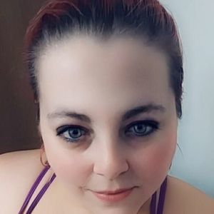 Meet your Posher, Lois